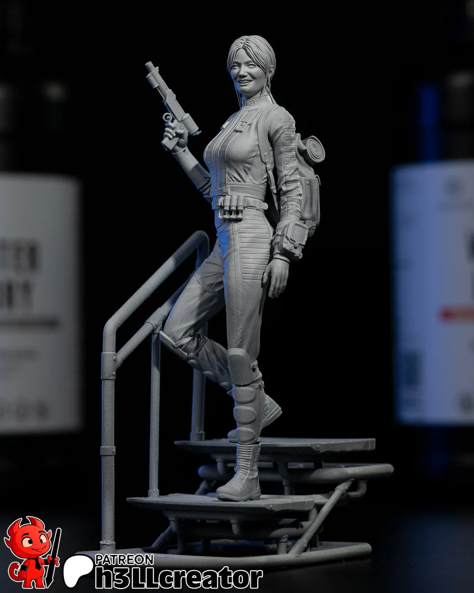 Lucy Maclean | Fan Art | 3D Printed Resin Model Garage Kit | *Un-Painted* | H3LL Creator 5
