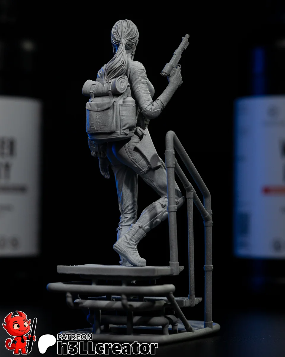 Lucy Maclean | Fan Art | 3D Printed Resin Model Garage Kit | *Un-Painted* | H3LL Creator 7